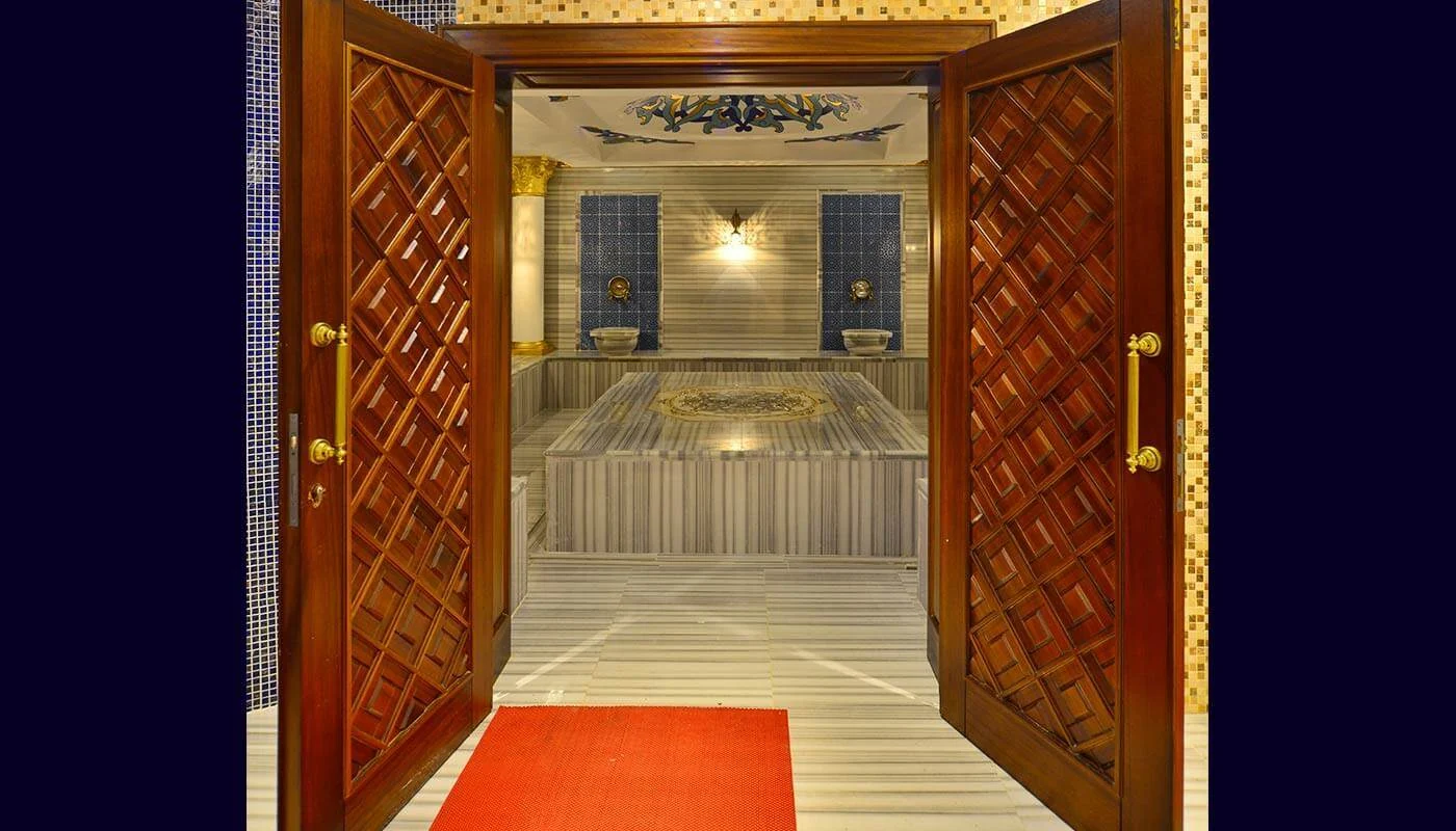 Calistar Residence — входная группа