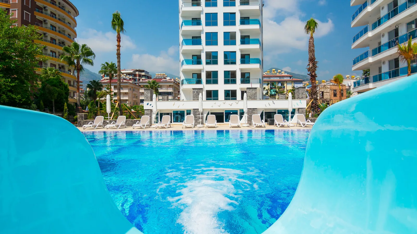 Водная горка в Elite Marine Residence