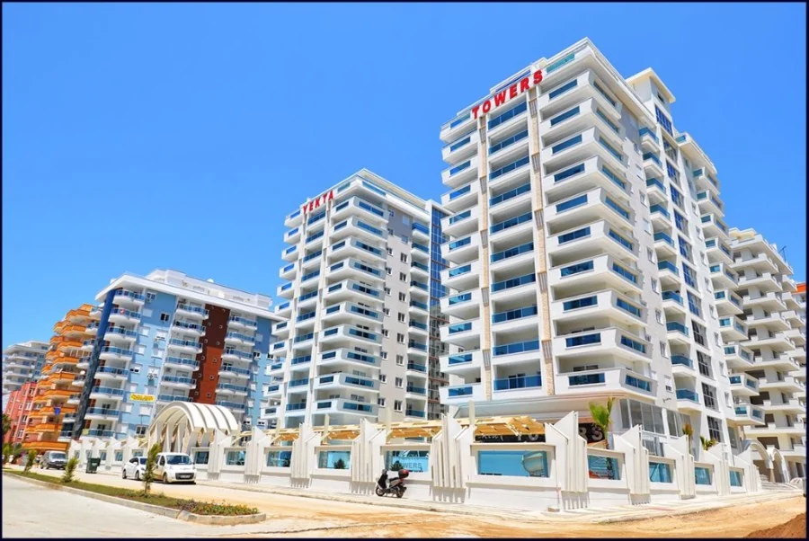 Yekta Towers — вид на корпуса с улицы